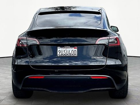 Used 2022 Tesla Model Y Long Range AWD/4WD image 5