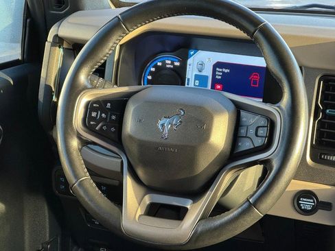 Used 2024 Ford Bronco Wildtrak image 12