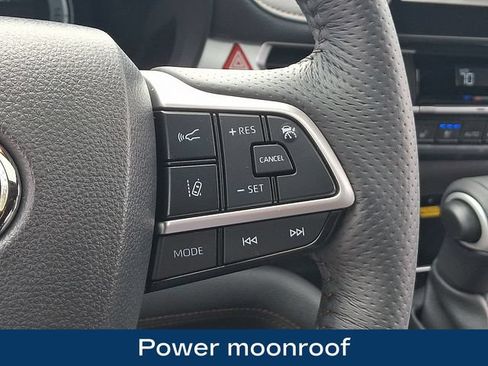 Used 2025 Toyota Sienna Platinum AWD/4WD image 8