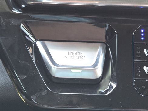 New 2026 GMC Sierra 1500 Denali AWD/4WD image 9