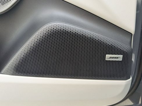 New 2026 Porsche Macan Electric RWD image 14