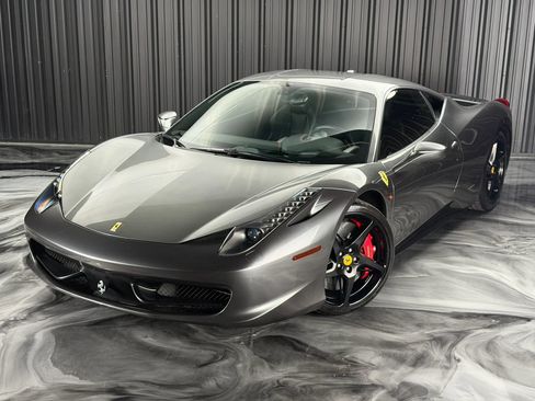 Used 2011 Ferrari 458 Italia Coupe RWD image 36