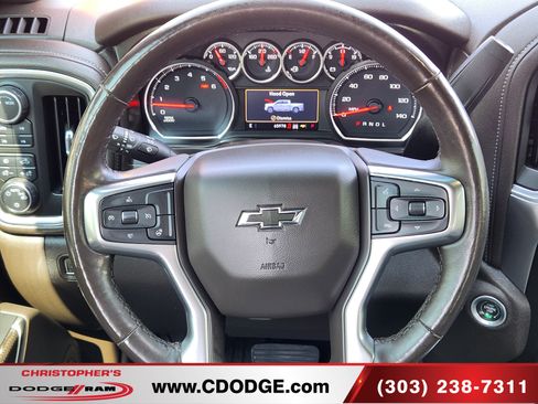 Used 2021 Chevrolet Silverado 1500 LT Trail Boss w/ Bed Protection Package AWD/4WD image 9