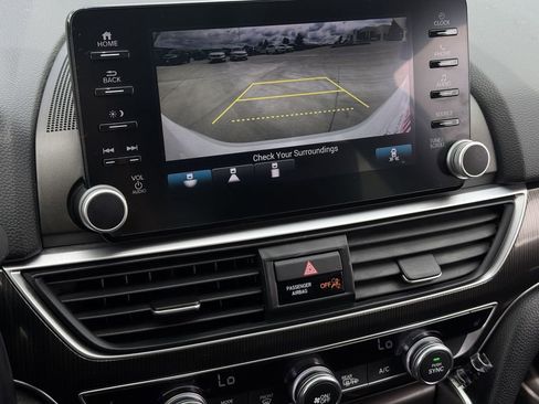 Used 2019 Honda Accord Sport image 18