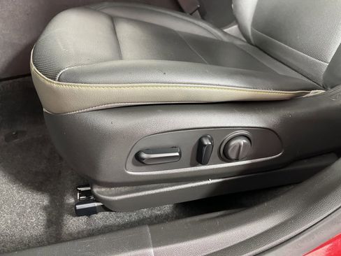 Certified 2024 Chevrolet Trax ACTIV w/ Sunroof Package image 26