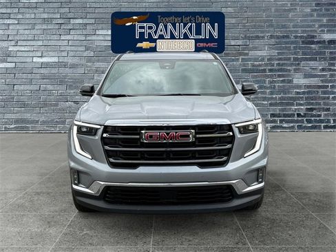 Used 2024 GMC Acadia Elevation image 8