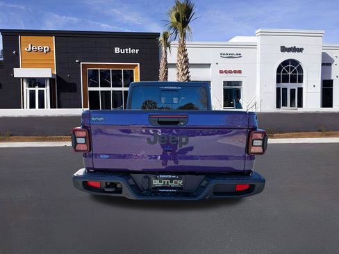 New 2026 Jeep Gladiator Sport image 5