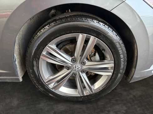 Used 2019 Volkswagen Jetta R-Line FWD image 38