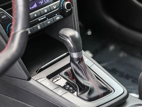 Used 2018 Hyundai Elantra Sport w/ Sport Premium Package 03 FWD image 20