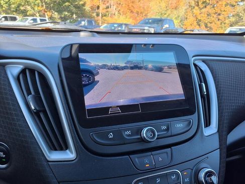 Used 2023 Chevrolet Malibu LT image 21