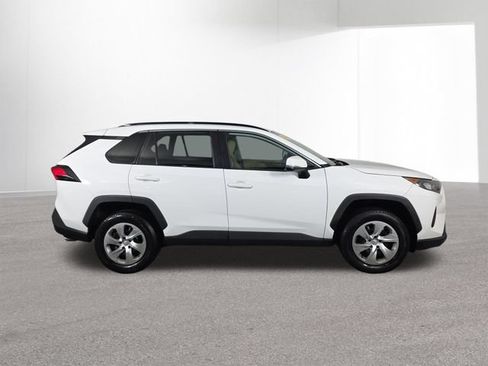 Used 2019 Toyota RAV4 LE w/ All Weather Liner Package FWD image 39
