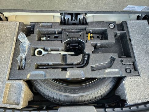 Used 2020 Volvo XC90 T5 Momentum w/ Protection Package Premier image 22