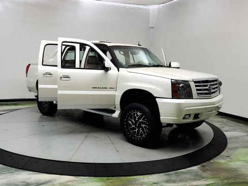 Used 2003 Cadillac Escalade EXT AWD/4WD image 10