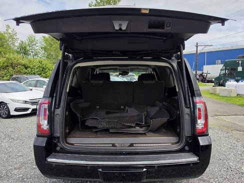 Used 2019 GMC Yukon XL Denali AWD/4WD image 12