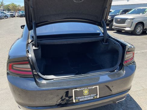 Used 2020 Dodge Charger SXT w/ Leather Interior Group RWD image 25