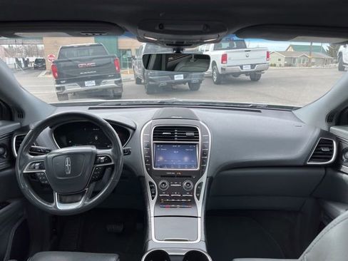 Used 2019 Lincoln Nautilus Reserve image 31