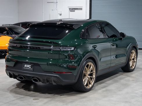 Used 2024 Porsche Cayenne Turbo GT AWD/4WD image 6