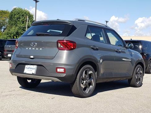 New 2026 Hyundai Venue SEL image 4