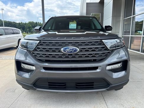 Certified 2023 Ford Explorer XLT w/ Equipment Group 202A AWD/4WD image 11