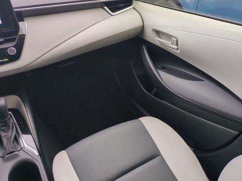 Certified 2025 Toyota Corolla LE image 16