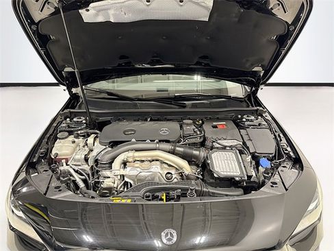 Certified 2025 Mercedes-Benz CLA 250 4MATIC image 31