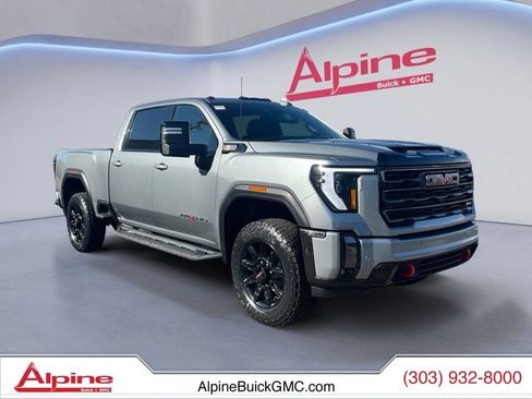 Used 2024 GMC Sierra 2500 AT4 w/ AT4 Preferred Package AWD/4WD image 7