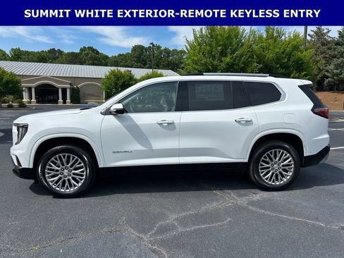 New 2026 GMC Acadia Denali w/ Super Cruise Package FWD image 13