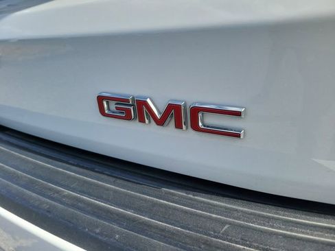 Certified 2025 GMC Yukon XL Denali image 7