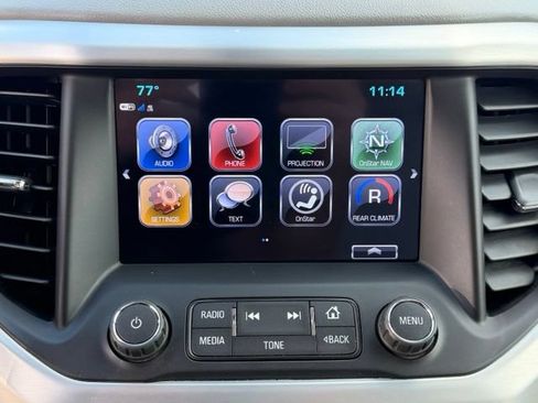 Used 2018 GMC Acadia SLE AWD/4WD image 4