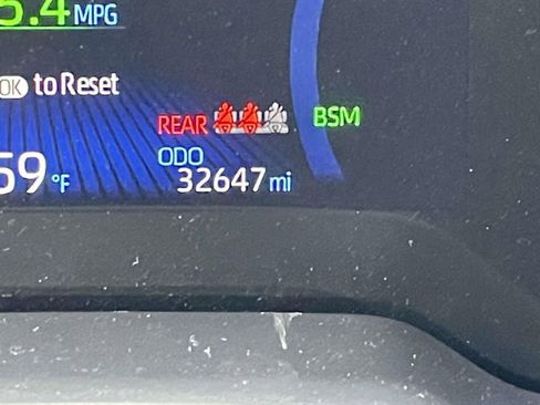 Used 2022 Toyota Corolla XLE image 43