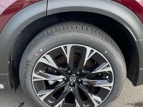 Used 2024 MAZDA CX-90 Plug-In Hybrid w/ Premium Pkg AWD/4WD image 19