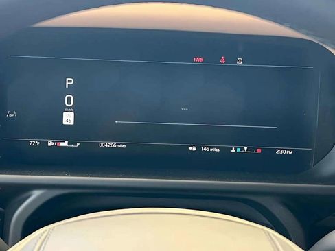 Used 2025 Land Rover Defender 130 V8 image 17