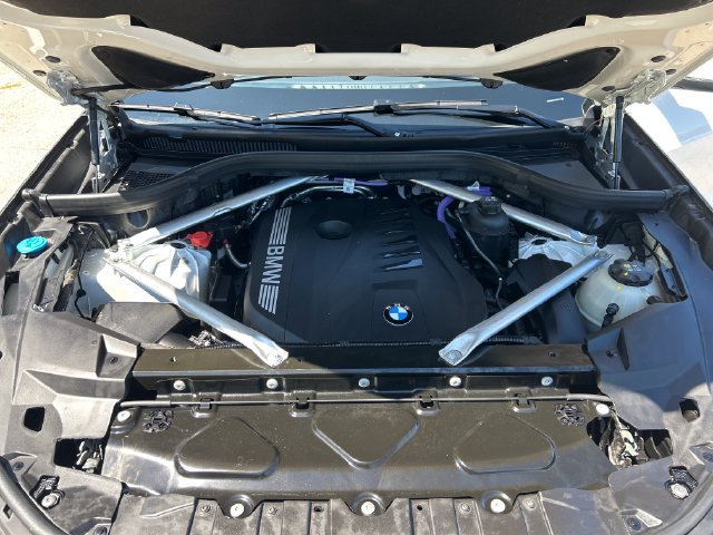 Used 2026 BMW X5 xDrive40i AWD/4WD image 24