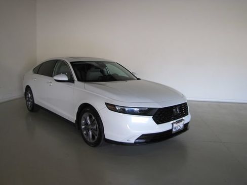 Certified 2024 Honda Accord EX image 3