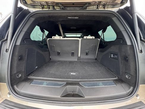 Certified 2025 Cadillac Escalade ESV Sport Platinum w/ LPO, ONYX Package AWD/4WD image 14