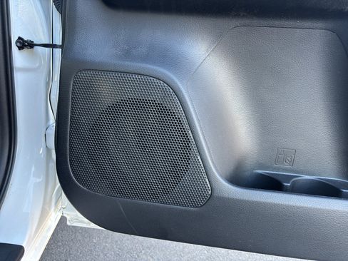 Used 2018 Toyota Tacoma SR5 image 13