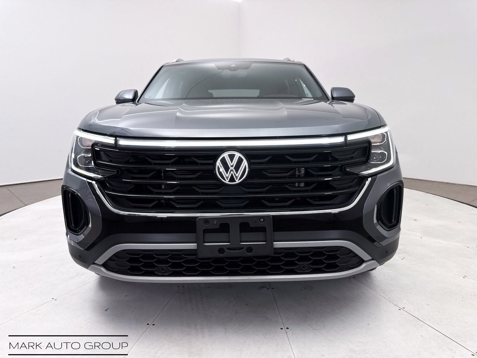 Used 2024 Volkswagen Atlas Cross Sport SE AWD/4WD image 10