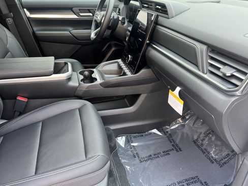Used 2026 GMC Terrain Elevation w/ Elevation Premium Package AWD/4WD image 24