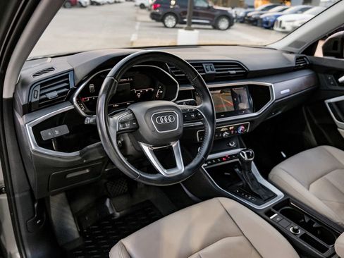 Used 2020 Audi Q3 2.0T Prestige w/ Prestige Package image 12