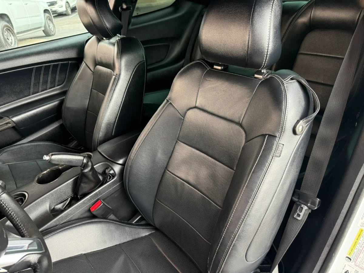 Used 2016 Ford Mustang GT Premium w/ Black Accent Package RWD image 38