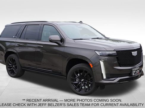 Used 2021 Cadillac Escalade Sport Platinum w/ LPO, ONYX Package AWD/4WD image 1