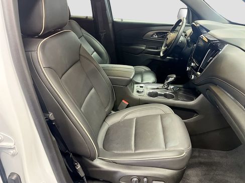 Used 2023 Chevrolet Traverse Premier w/ Redline Edition AWD/4WD image 31