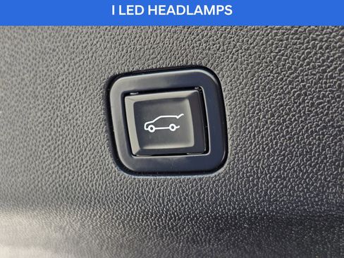 Used 2022 Cadillac Escalade Sport w/ LPO, ONYX Package image 23