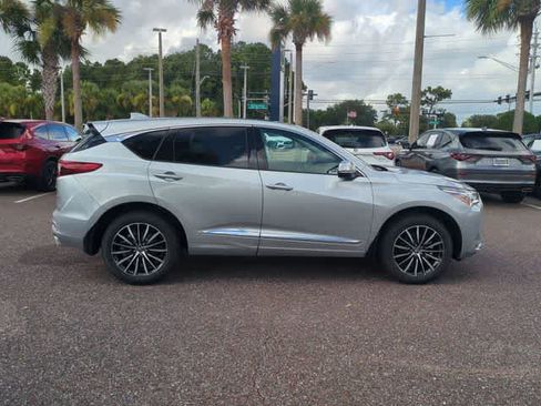 Used 2025 Acura RDX SH-AWD w/ Advance Package image 9