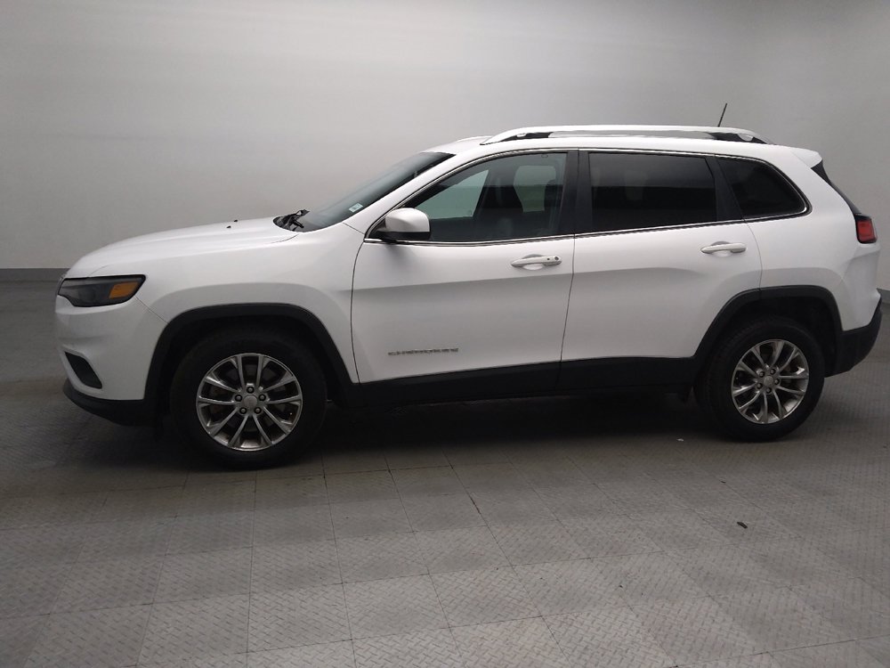 Used 2019 Jeep Cherokee Latitude Plus FWD image 2