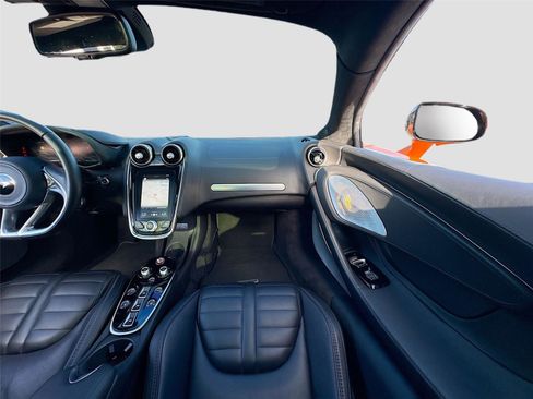 Used 2025 McLaren GTS image 13