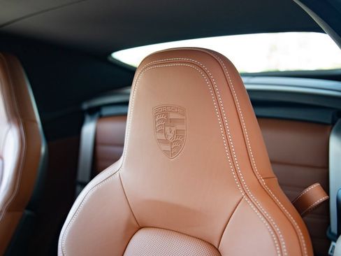Used 2024 Porsche 911 Carrera S RWD image 17