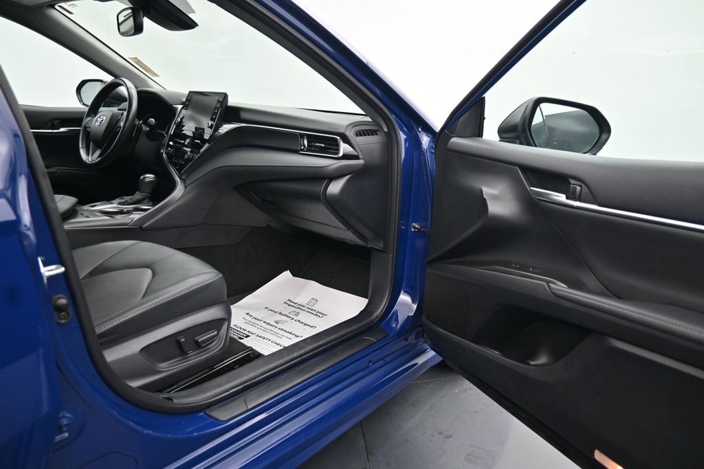 Used 2024 Toyota Camry XSE FWD image 12