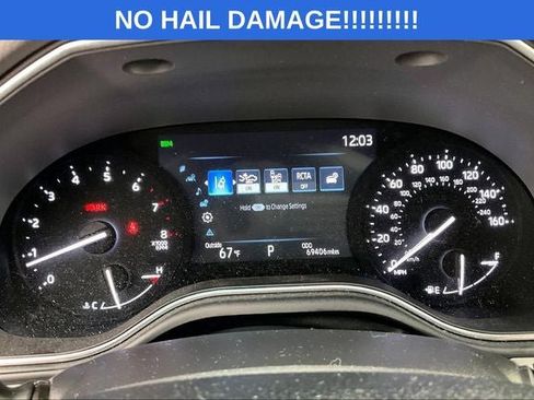 Used 2020 Toyota Avalon XLE w/ Moonroof Package FWD image 25