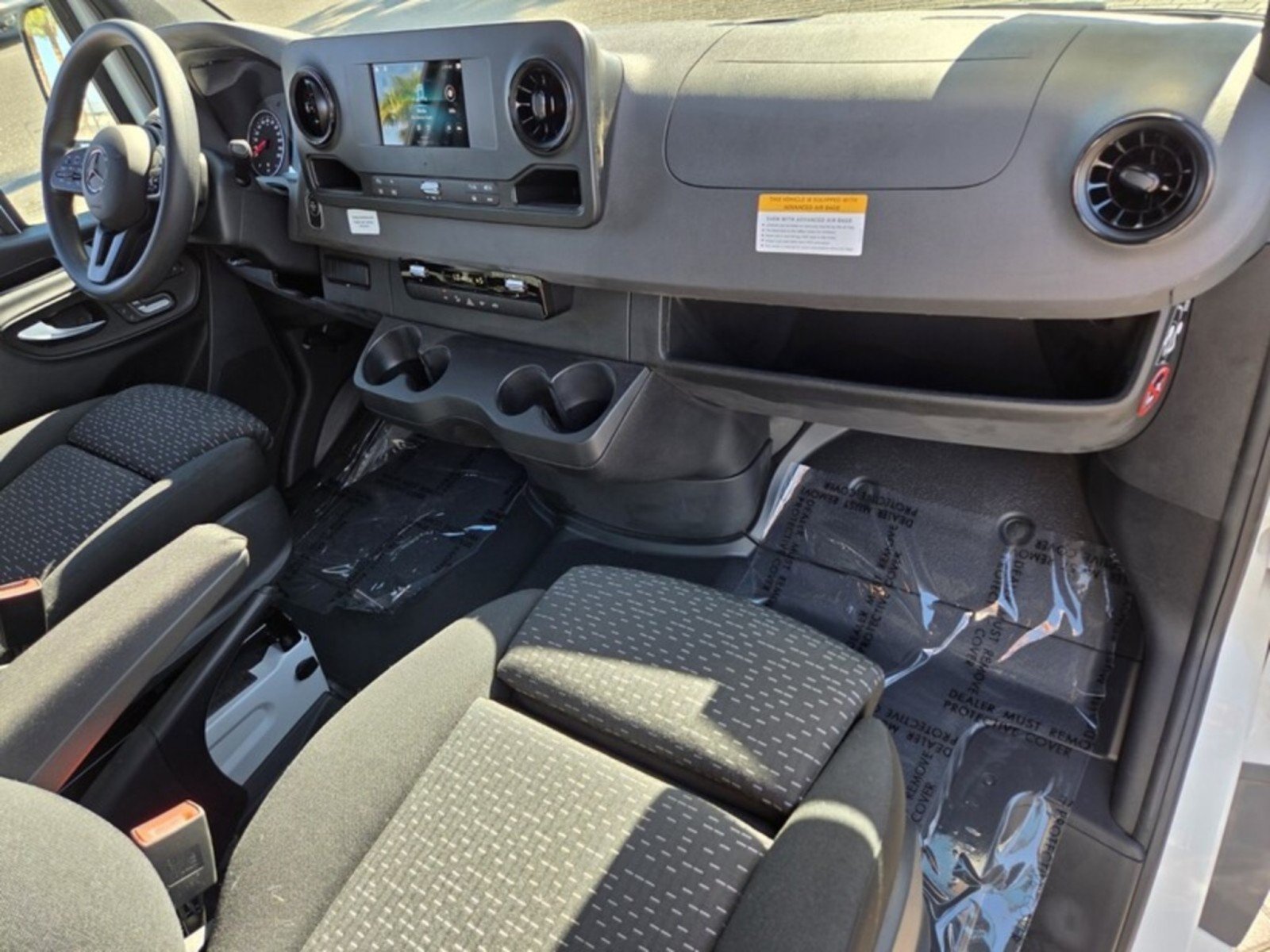 Used 2024 Mercedes-Benz Sprinter 4500 image 21